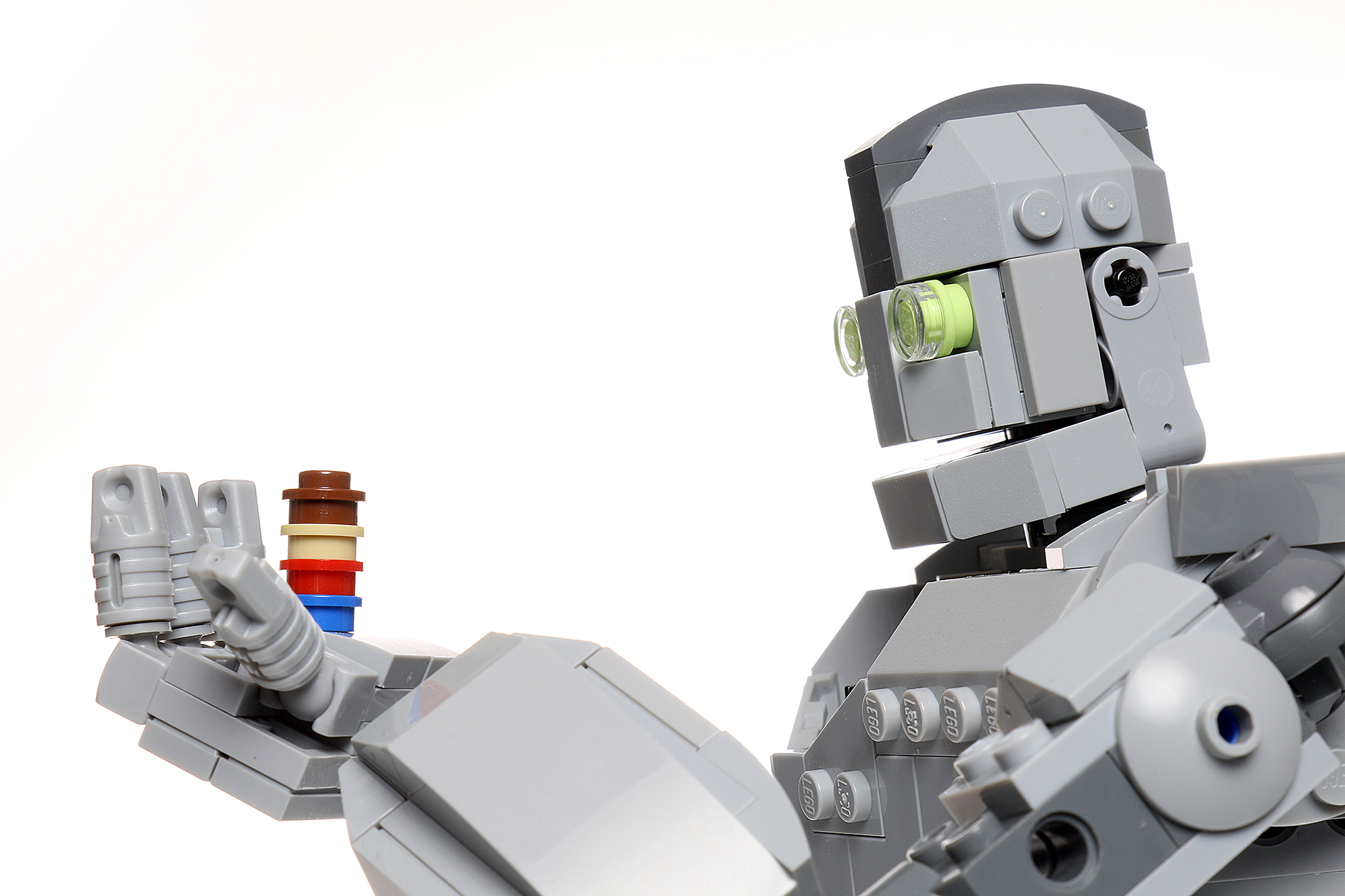 Iron Giant - Custom MOC made using LEGO parts