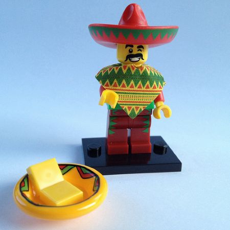LEGO® Collectible Minifigure Series – coltlm-12 Taco Tuesday Guy The LEGO Movie Set Complete Set with Stand & Accessories