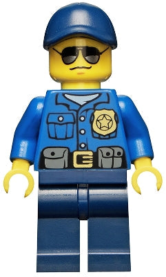 Preowned LEGO® Minifigure – Town cty0465 Police City Officer Gold Badge Dark Blue Cap w/Hol