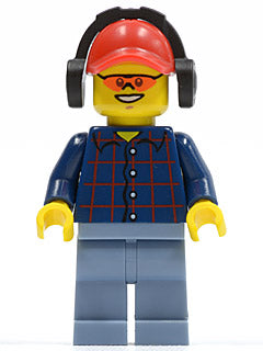 Preowned LEGO® Minifigure – Town cty0466 Plaid Button Shirt Sand Blue Legs Red Cap w/Hole B