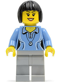 Preowned LEGO® Minifigure – Town cty0472 Medium Blue Female Shirt w/Two Buttons and Shell P