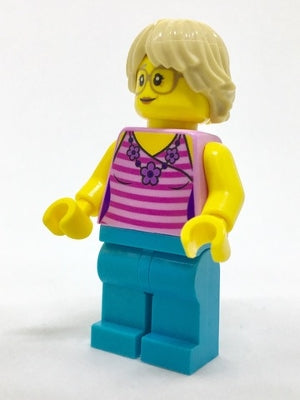 Preowned LEGO® Minifigure – Town cty0725 Ice Cream Vendor Top w/Necklace