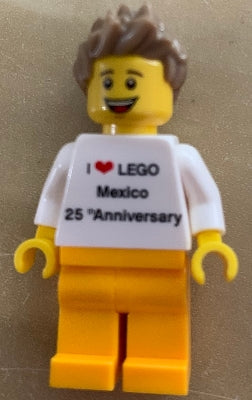 Preowned LEGO® Minifigure – LEGO® Brand gen138 25 Aniversario de LEGO® en Mexico Minifigure