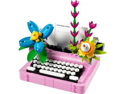 LEGO® Creator 31169 - Typewriter with Flowers Preowned Building Kit