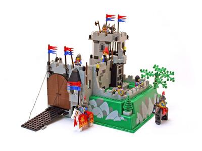 LEGO® Castle 6081 - Kings Mountain Fortress Preowned Building Kit