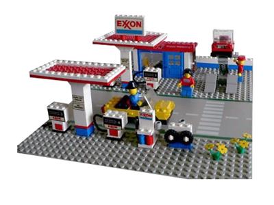 LEGO® Town 6375-2 - Exxon Gas Station