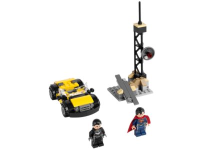 LEGO® DC Comics Super Heroes 76002-1 - Superman: Metropolis Showdown