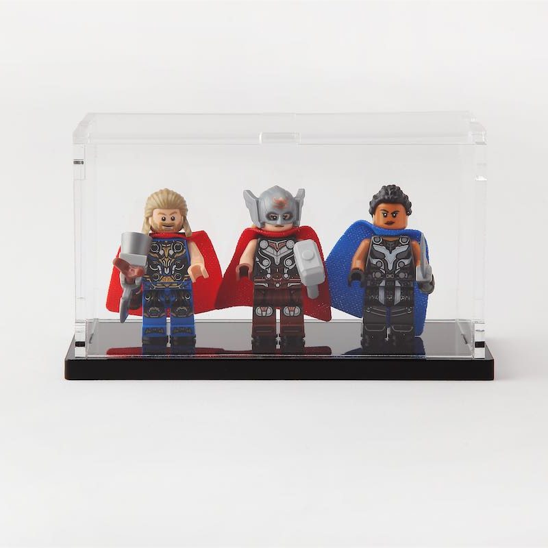 LEGO® Display – Tricked Out Bricks 3 Figure Display Case
