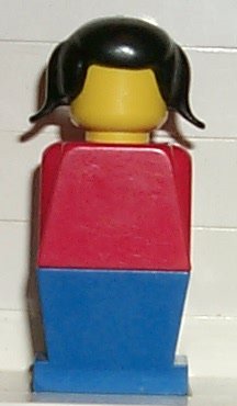 Preowned LEGO® Minifigure – LEGOLAND old034 LEGOLAND Red Torso Blue Legs Black Pigtails Hai