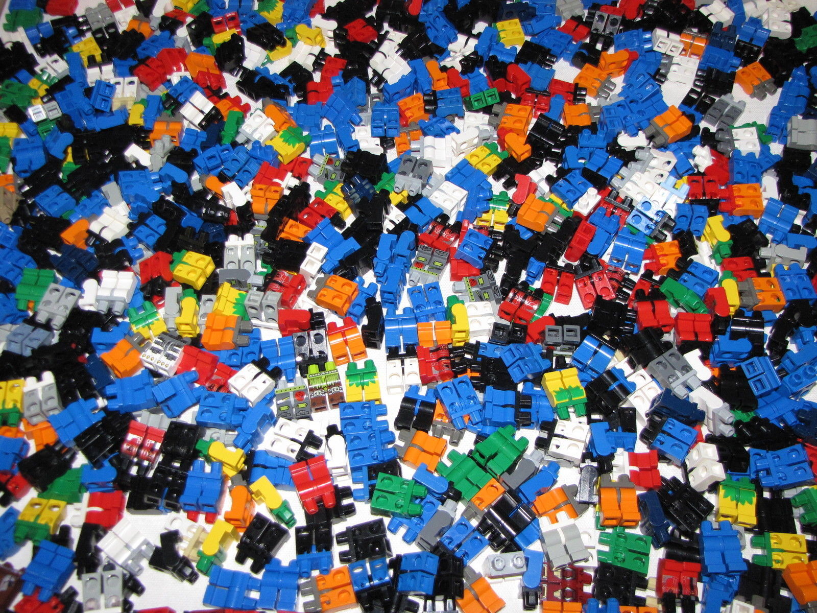 Preowned Bulk LEGO® Minifigure Legs