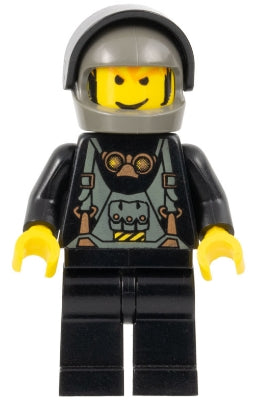 Preowned LEGO® Minifigure – Studios stu011 Boat Driver Black w/Dark Gray Helmet Black Visor