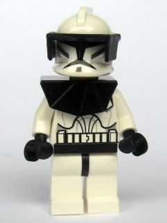 Preowned LEGO® Minifigure – Star Wars sw0286 Clone Trooper (Phase 1) Black Visor and Pauldr