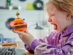 LEGO® Fortnite 77070 - Durrr Burger Preowned Building Kit