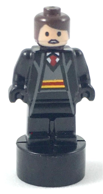 Preowned LEGO® Minifigure – Harry Potter 90398pb027 Gryffindor Student Statuette/Trophy 1 D