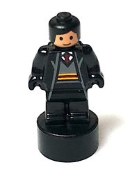 Preowned LEGO® Minifigure – Harry Potter 90398pb029 Gryffindor Student Statuette/Trophy 3 B
