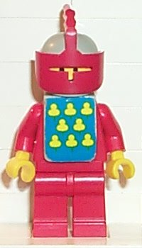 Preowned LEGO® Minifigure – Castle cas087s Classic Yellow Castle Knight Red Cavalry w/Vest