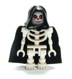 Preowned LEGO® Minifigure – Castle cas378 Fantasy Era Skeleton Warrior 6 White Black Hood a