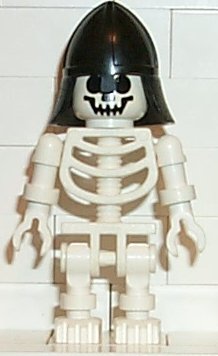 Preowned LEGO® Minifigure – Castle gen009 Skeleton w/Standard Skull Black Neck Protector He