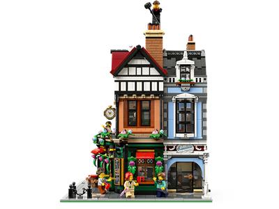 LEGO® Creator 10350 - Tudor Corner Preowned Building Kit