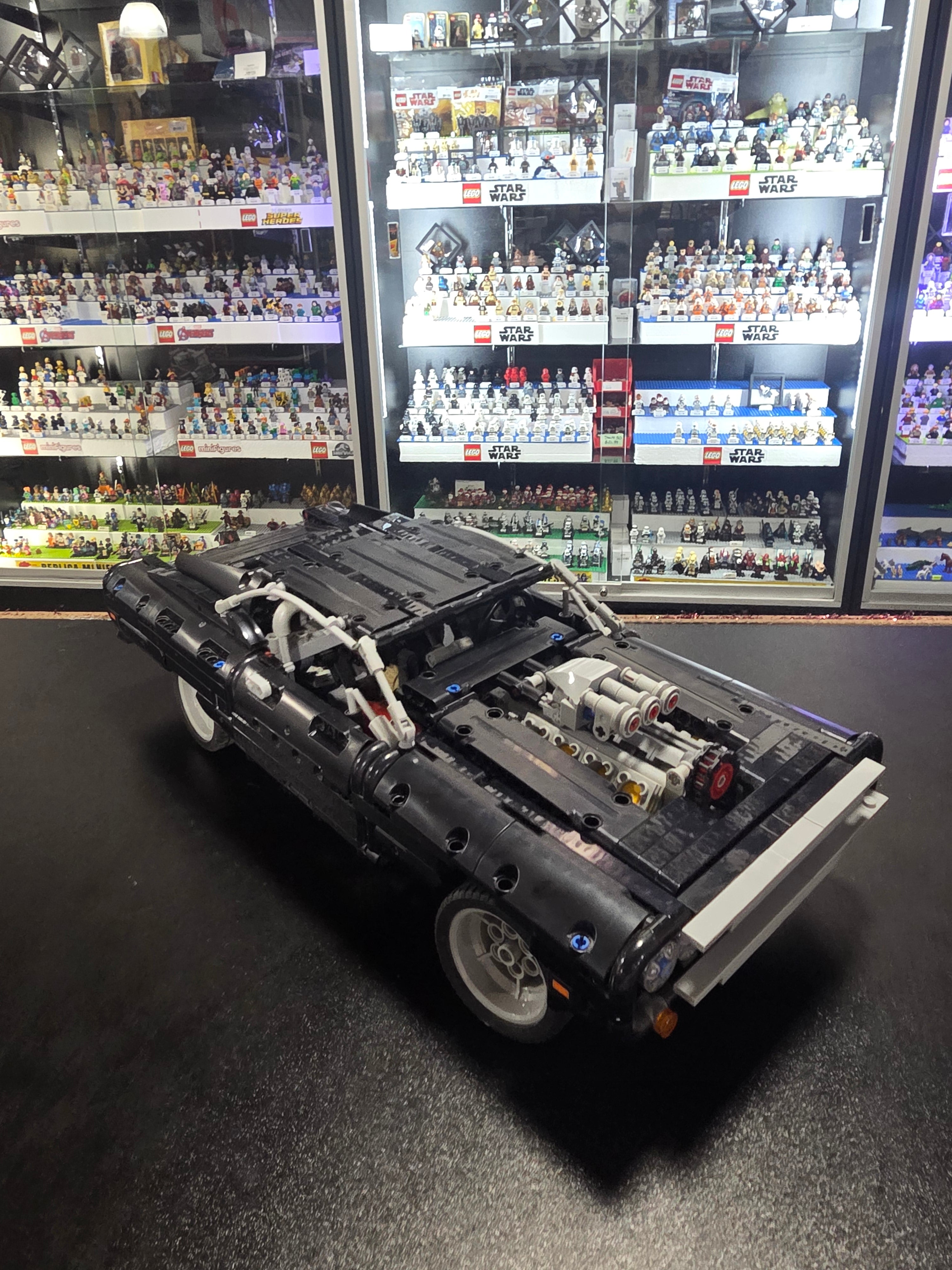 LEGO 42111-1 Dom's Dodge Charger BUV