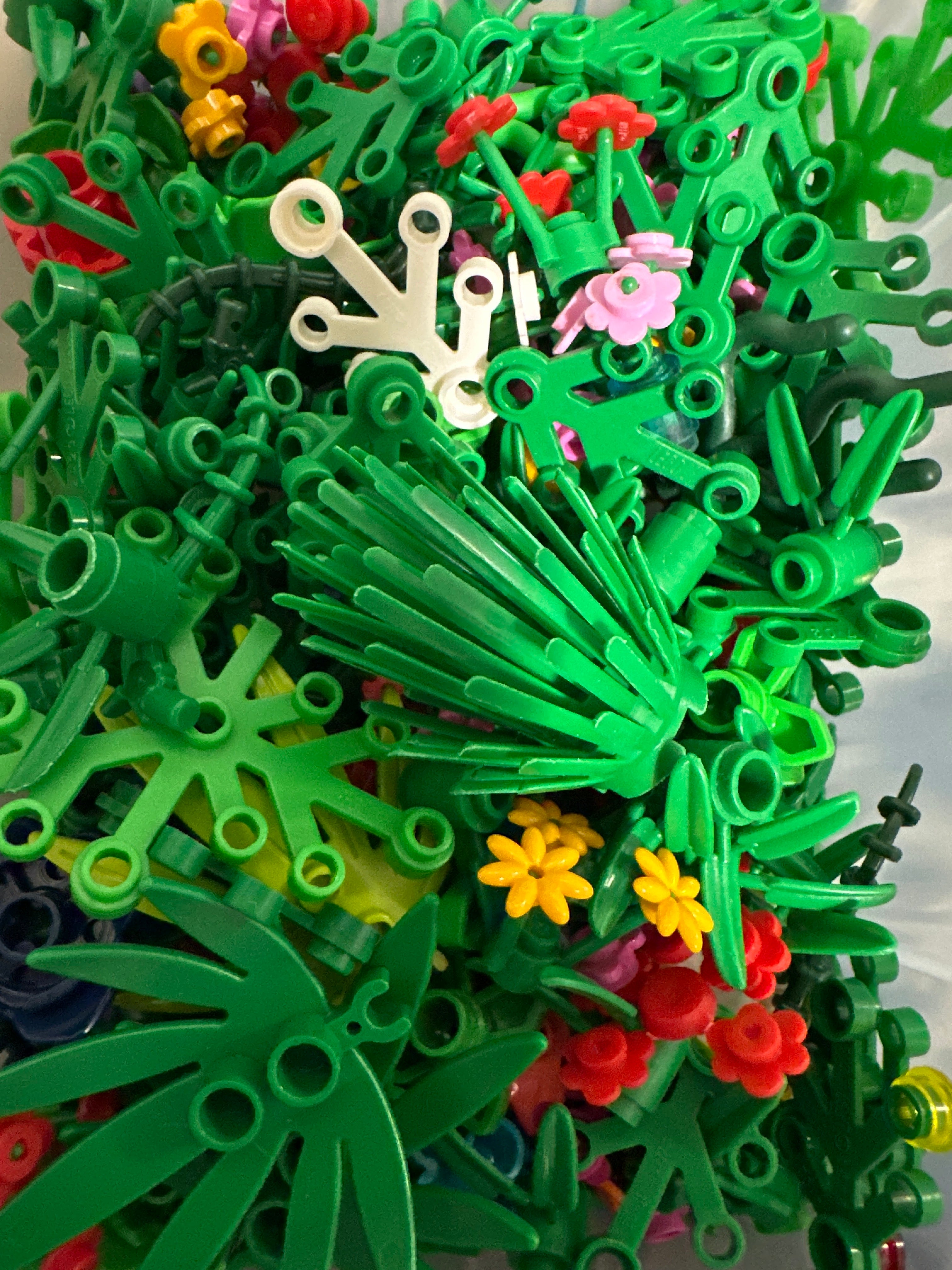 Preowned LEGO® Bulk Plants, Grass, Trees, Leaves 1oz