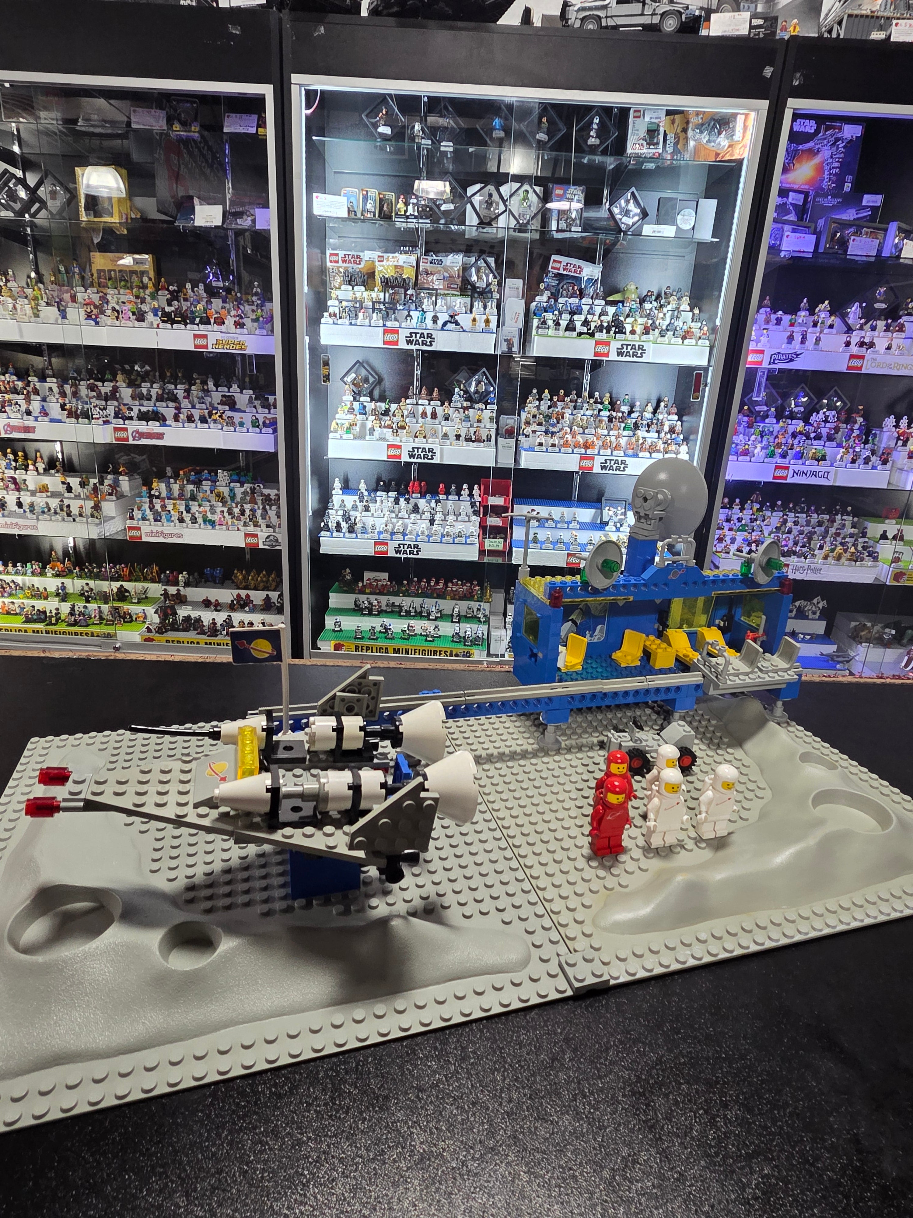 LEGO 6970-1 BETA-1 Command Base (BUV)