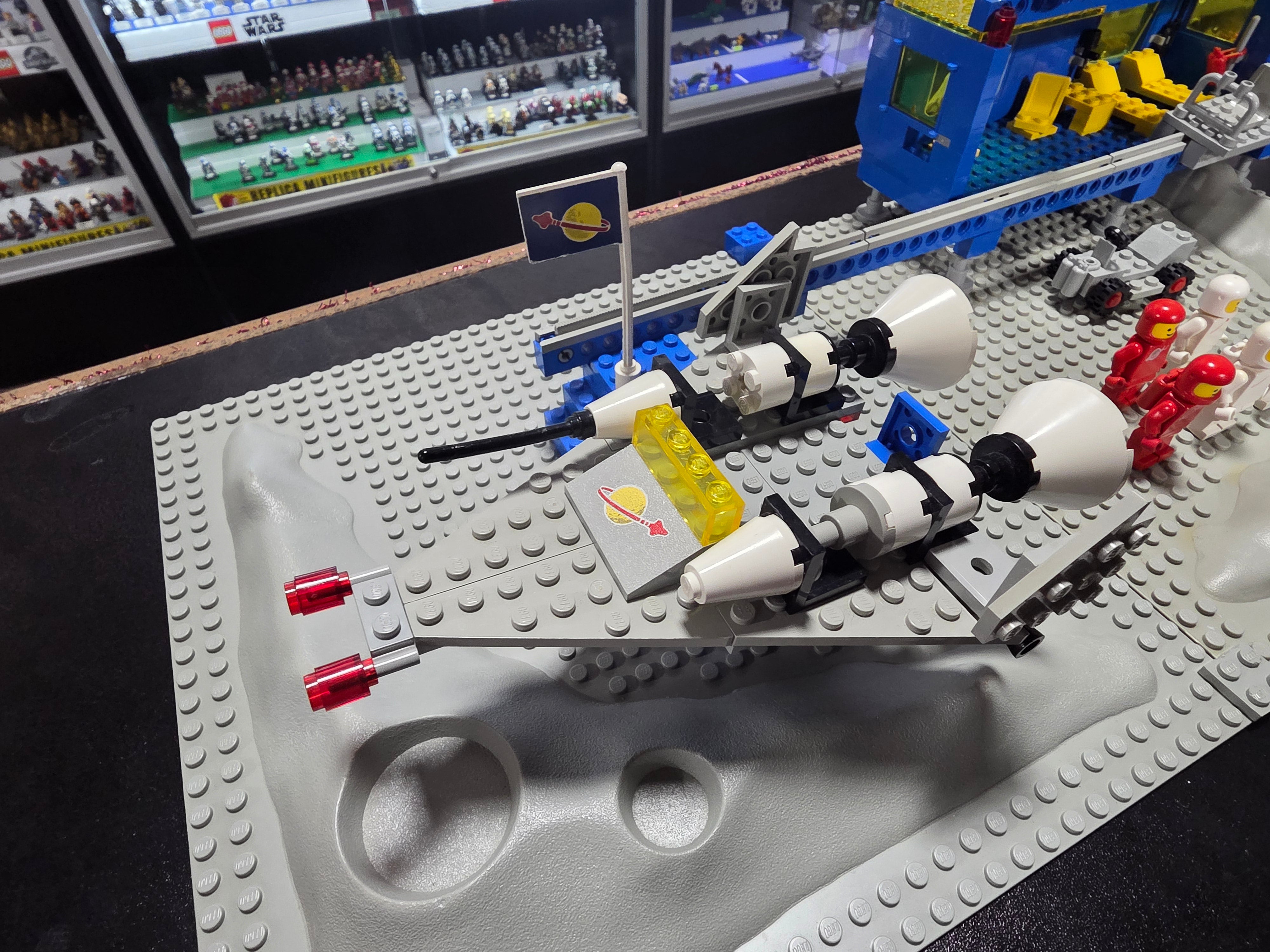 LEGO 6970-1 BETA-1 Command Base (BUV)