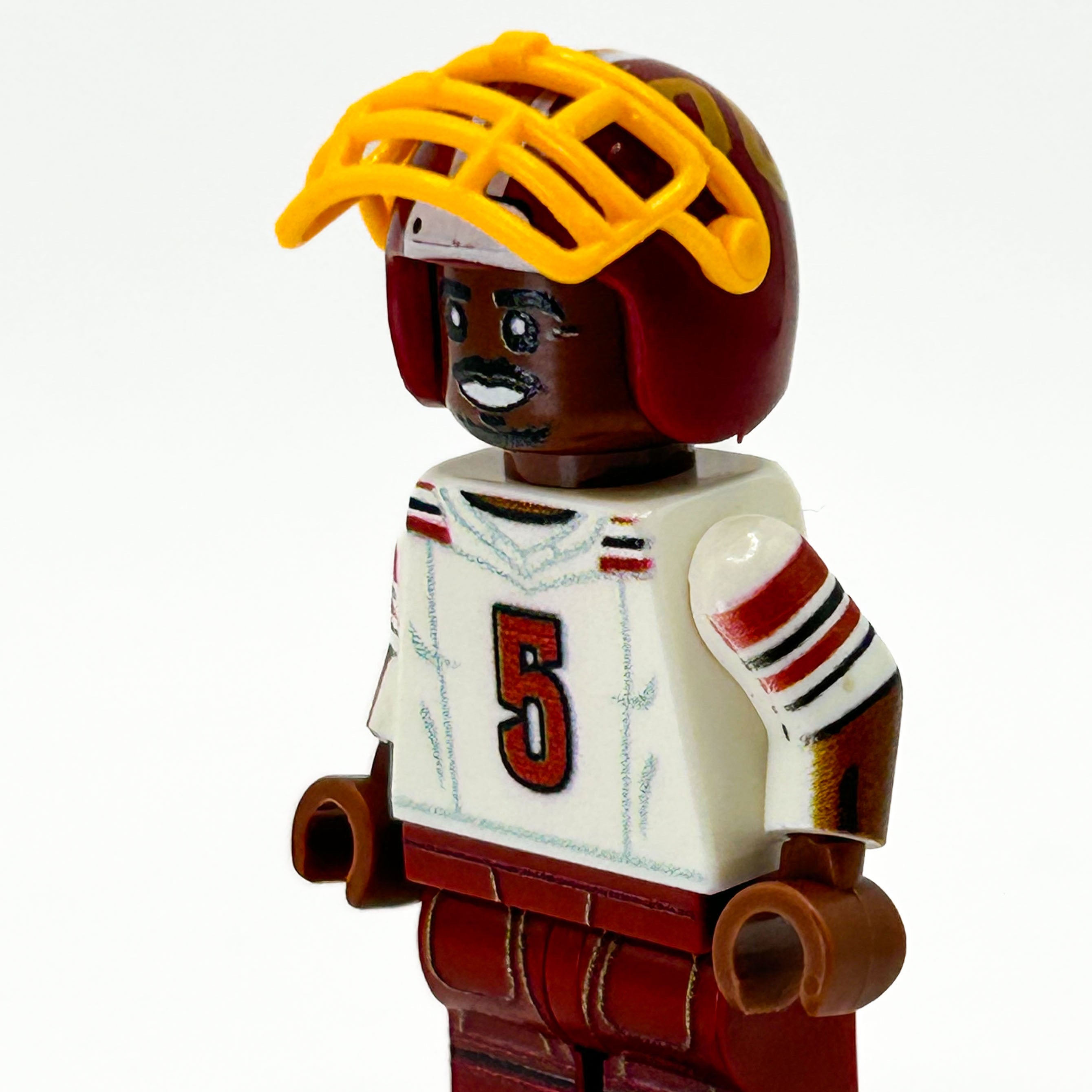 Brickshow Shop Custom LEGO® Minifigure – #5 QB Jayden Washington Football Player - B3 Customs Collectible