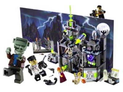 LEGO® Studios 1382 Scary Laboratory Building Kit
