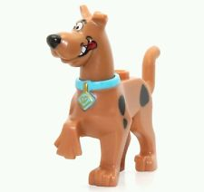 LEGO® 21042pb01c03 Dog, Great Dane Scooby-Doo Walking with Medium Azure Collar, Smile on Both Sides and Tongue Pattern