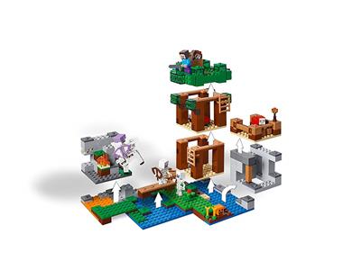 LEGO® Minecraft 21146-1 The Skeleton Attack