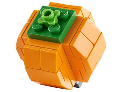 LEGO® Holiday & Event 40090 Halloween Bat Building Kit