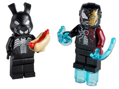 Two LEGO minifigures with superhero costumes on a white background