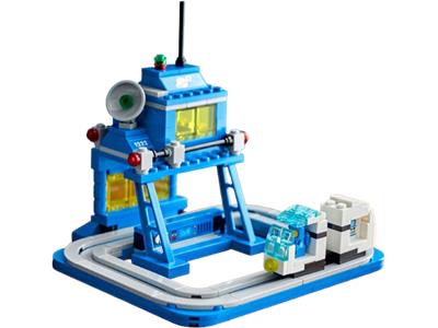LEGO® Ideas 40786-1 Micro Command Centre