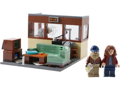 LEGO® Icons 40891-1 Stranger Things: WSQK Radio Station