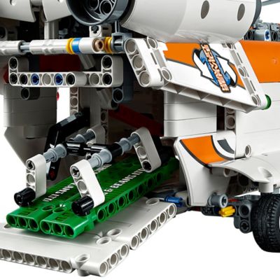 LEGO® Technic 42052-1 - Heavy Lifting Helicopter