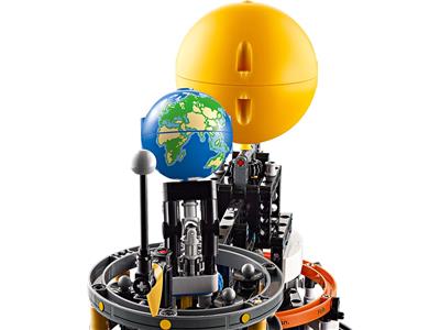 LEGO® Technic 42179-1 Planet Earth and Moon in Orbit