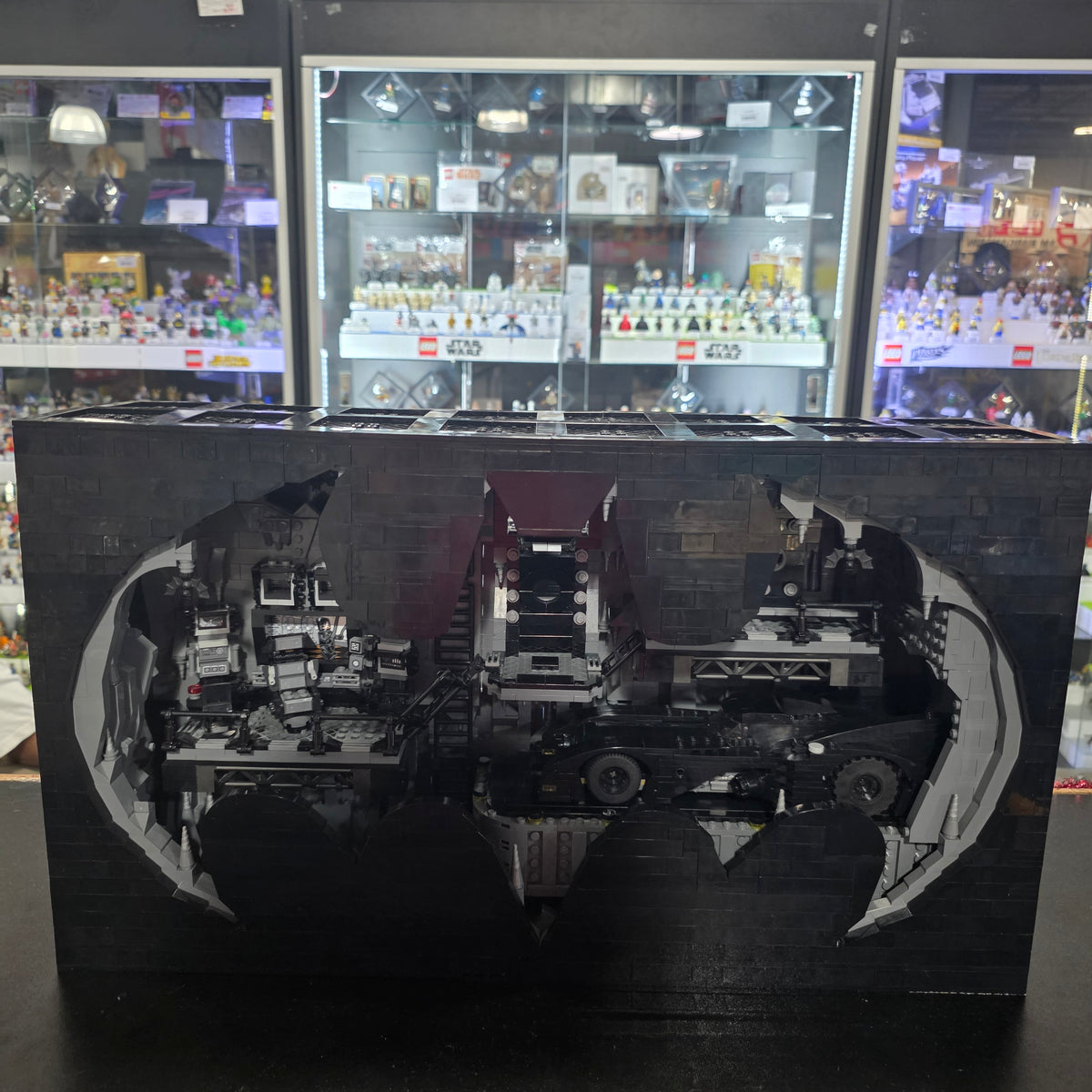 LEGO® Super Heroes 76252-1 Batcave - Shadow Box (BUV)