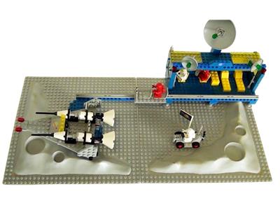 LEGO® Space 6970-1 - Beta I Command Base