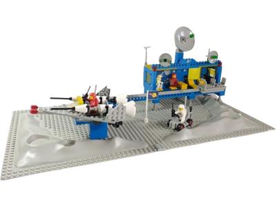 LEGO® Space 6970-1 - Beta I Command Base