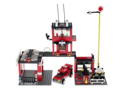 LEGO® City 7240 - Fire Station Preowned Building Kit