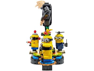 LEGO® Despicable Me and Minions 75582 - Brick-Built Gru and Minions Preowned Building Kit