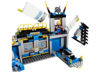 LEGO® Marvel Super Heroes 76018-1 - Avengers: Hulk Lab Smash