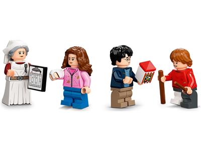 LEGO® Harry Potter 76398 Hogwarts Hospital Wing Building Kit