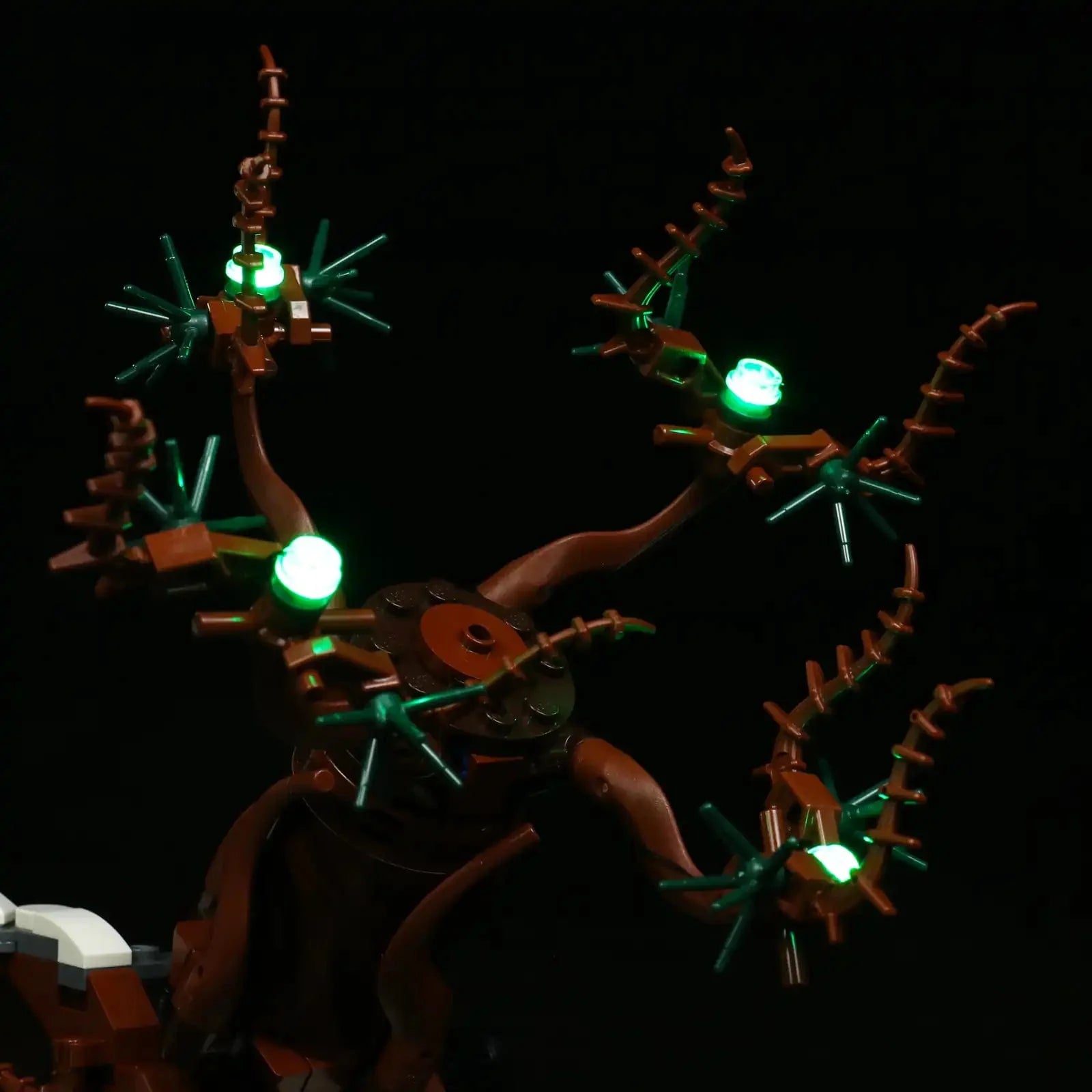 LEGO Light Kit for The Shrieking Shack & Whomping Willow™ 76407