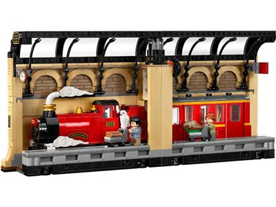 LEGO® Harry Potter 76450-1 Book Nook: Hogwarts Express