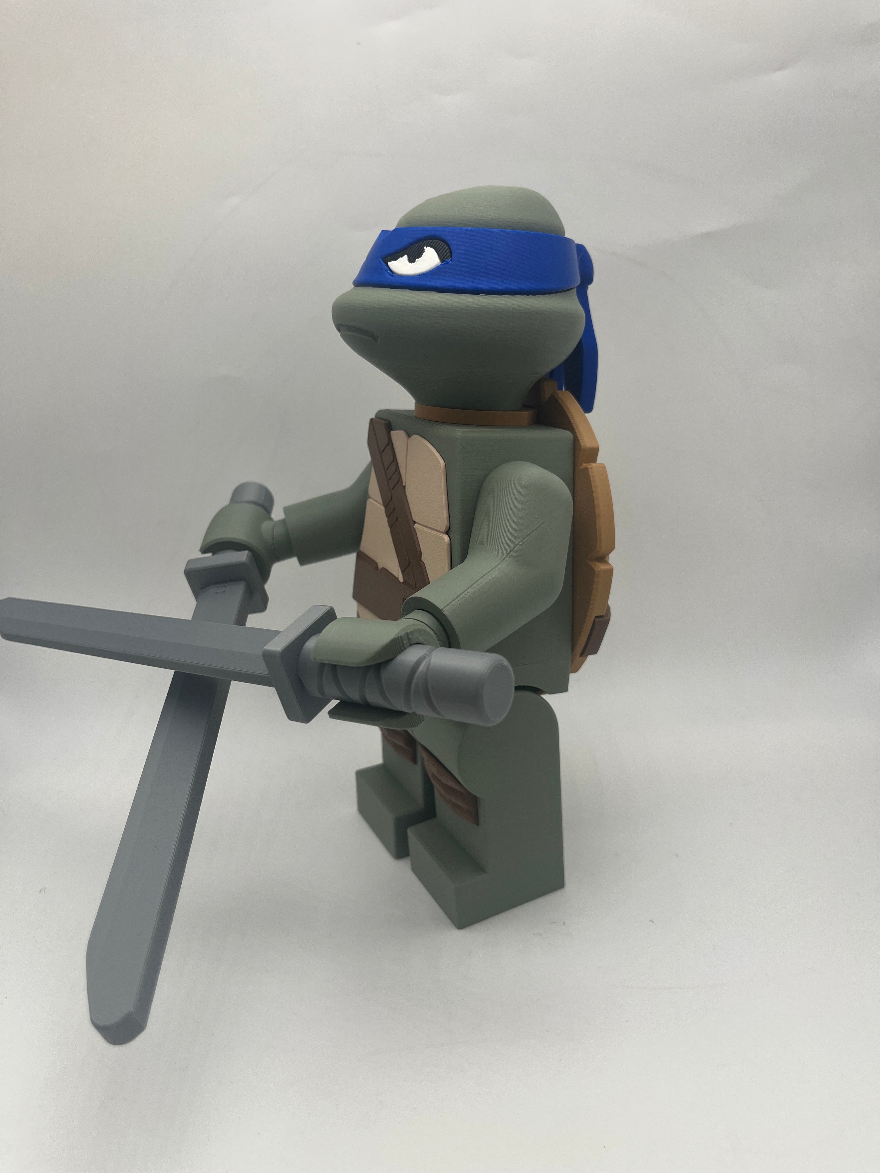 3D Printed Leonardo Large Scale 8.5"- 9.5" Minifigure