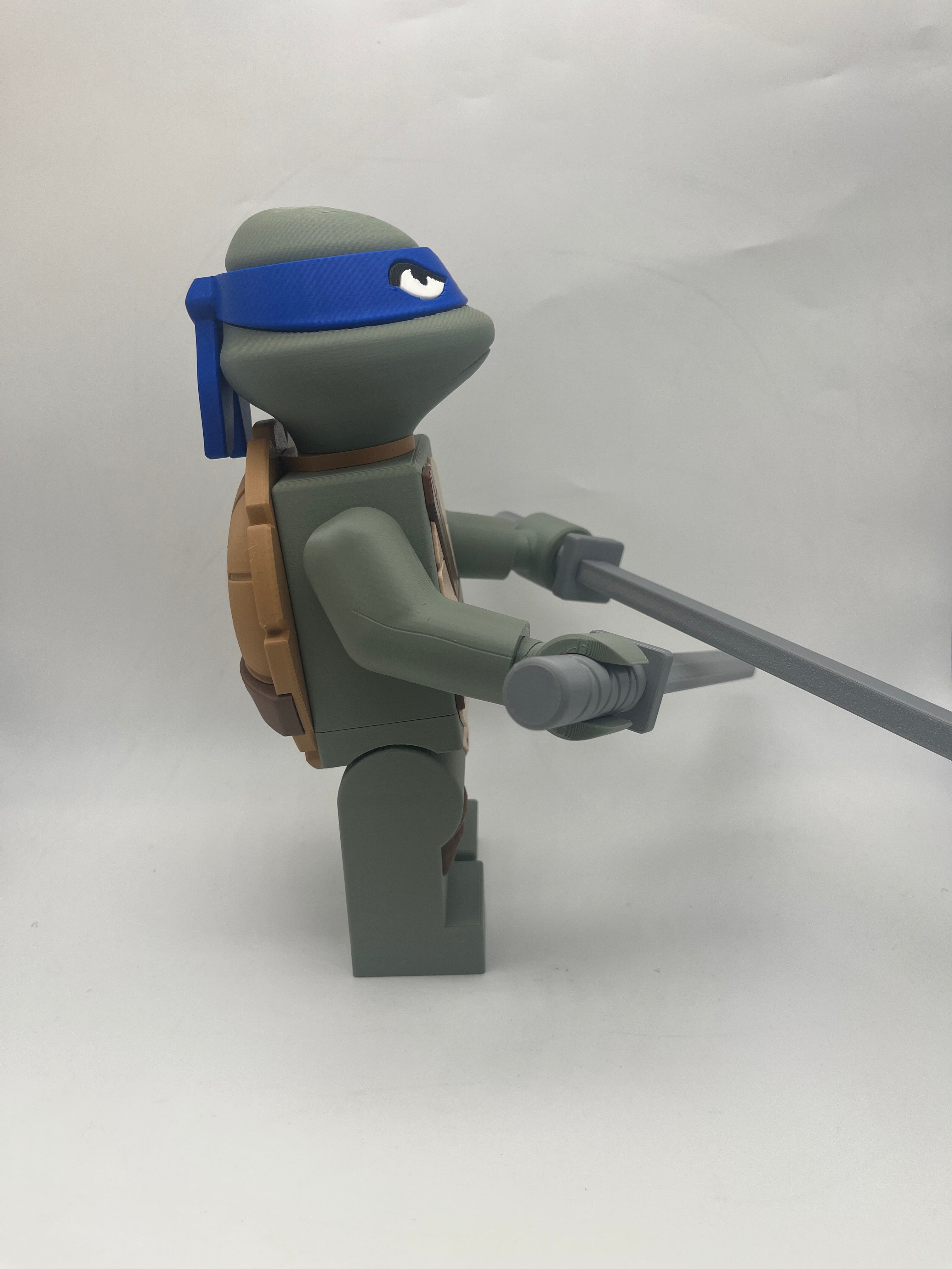 3D Printed Leonardo Large Scale 8.5"- 9.5" Minifigure