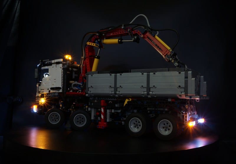 LEGO Light Kit for MBZ Arocs 3245 42043