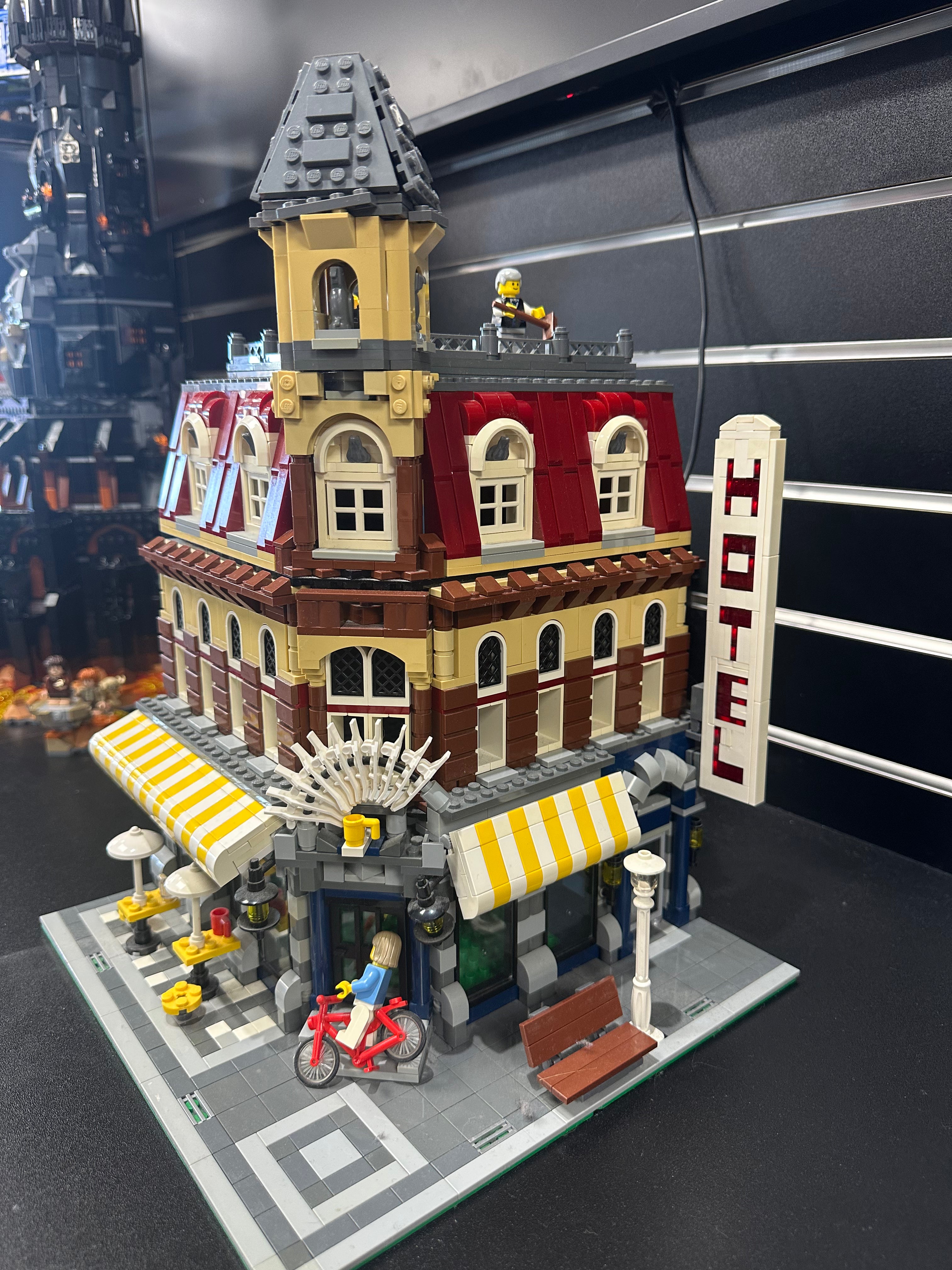 10182 LEGO Café Corner {Cafe} BUV